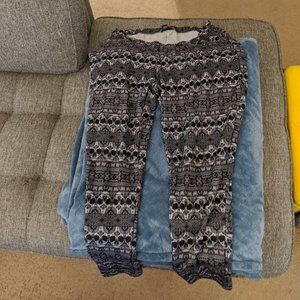 Torrid Skull Pattern Leggings.